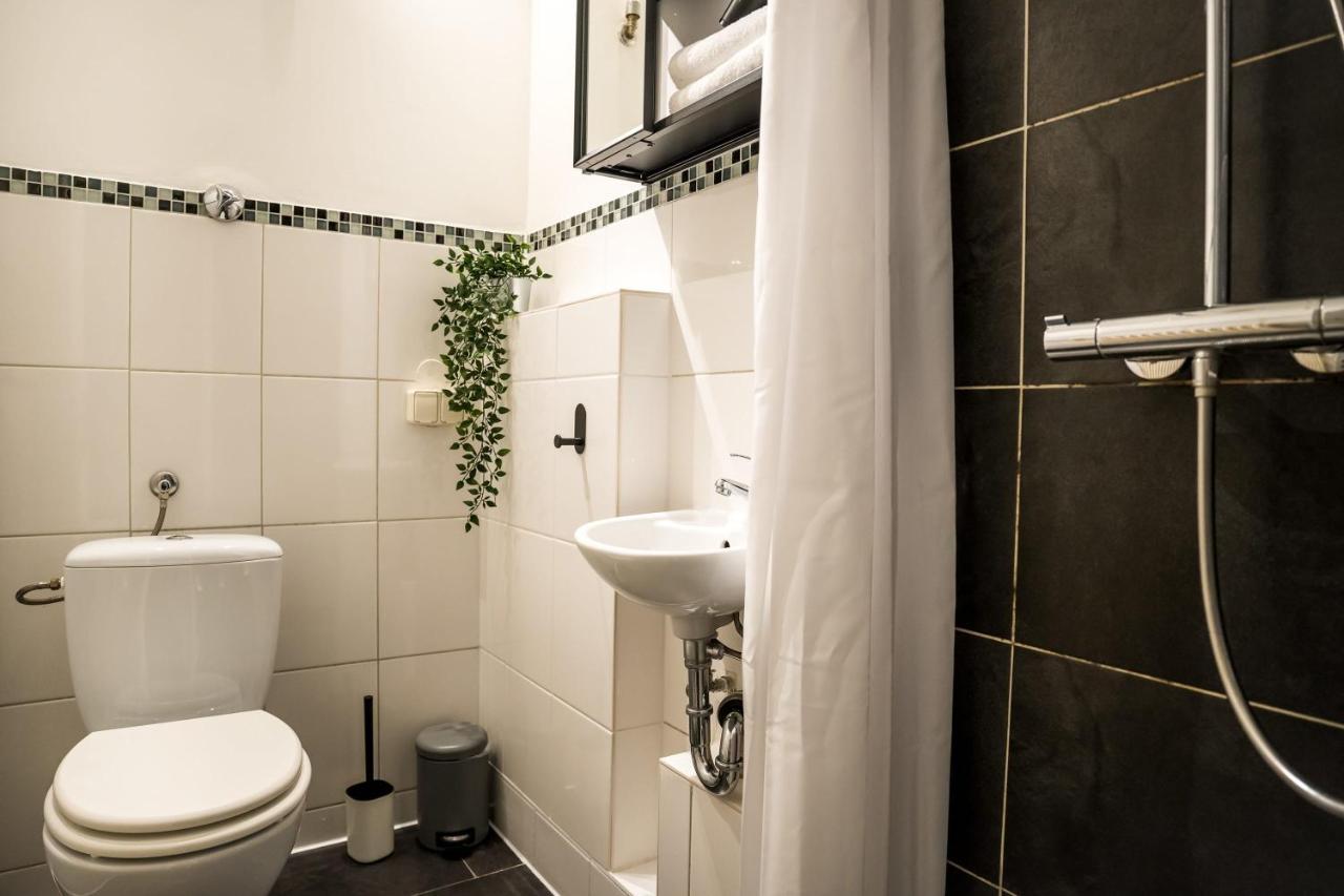 Spacious Apartment In Berlin Mitte For 6 Buitenkant foto