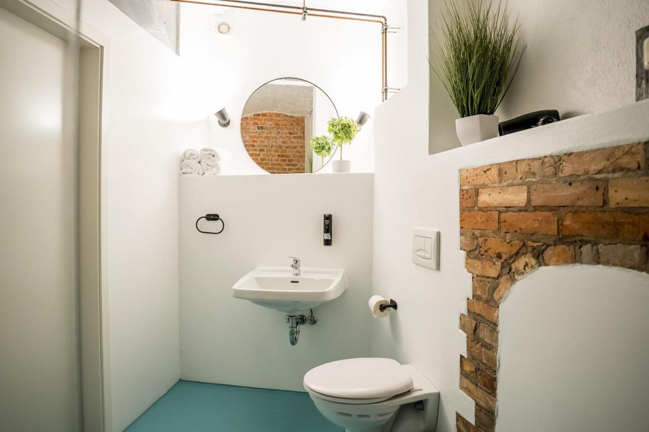 Spacious Apartment In Berlin Mitte For 6 Buitenkant foto