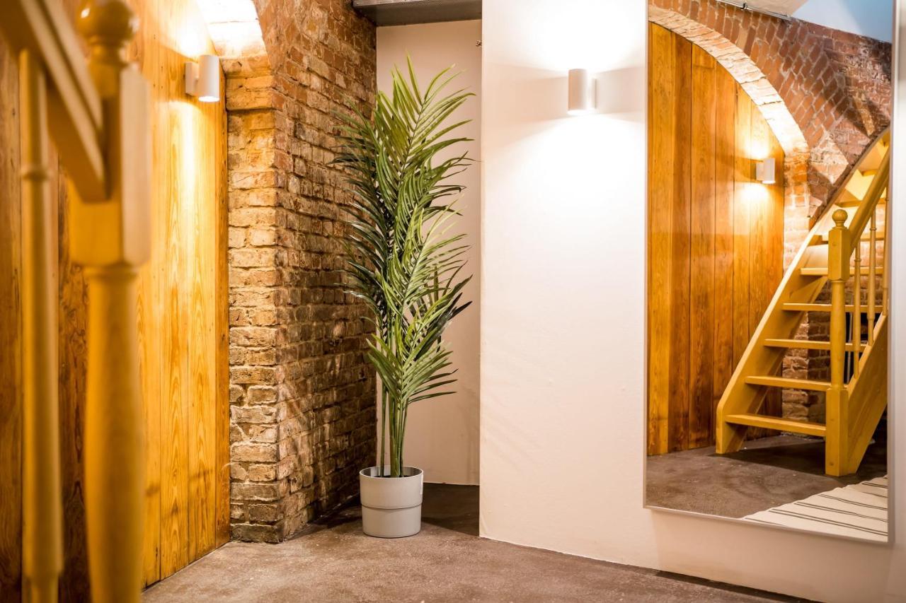 Spacious Apartment In Berlin Mitte For 6 Buitenkant foto